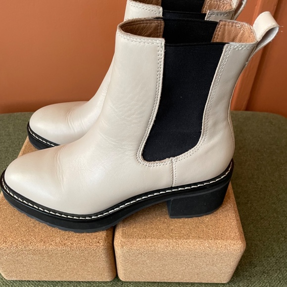 The Carina Platform Chelsea Boot - Picture 5 of 8